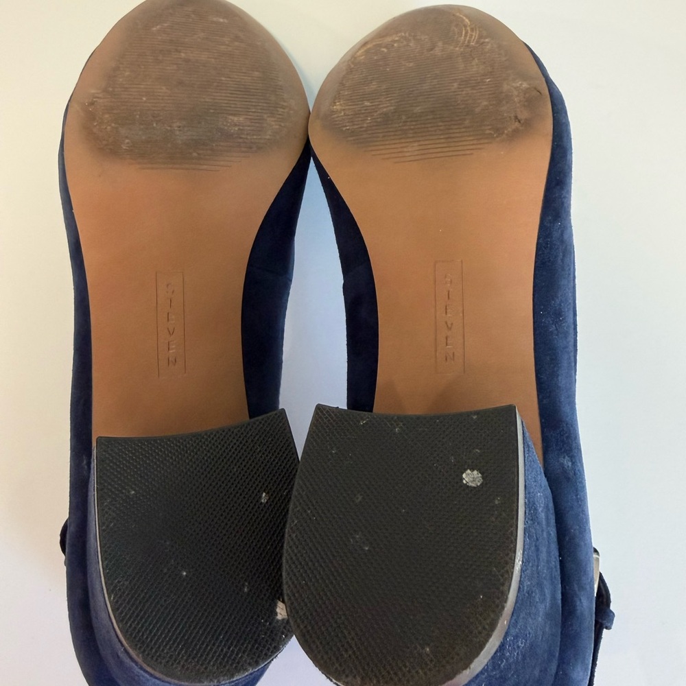 Steve Madden Navy Blue Suede Block Heel Ankle Strap Pumps, “Vassie” Size 7.5. - Picture 6 of 6